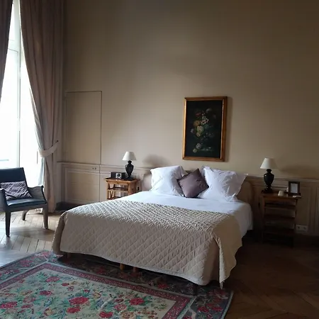 Chateau Du Marechal De Saxe 4* Yerres