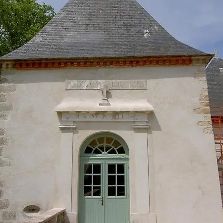 Otel Chateau Du Marechal De Saxe